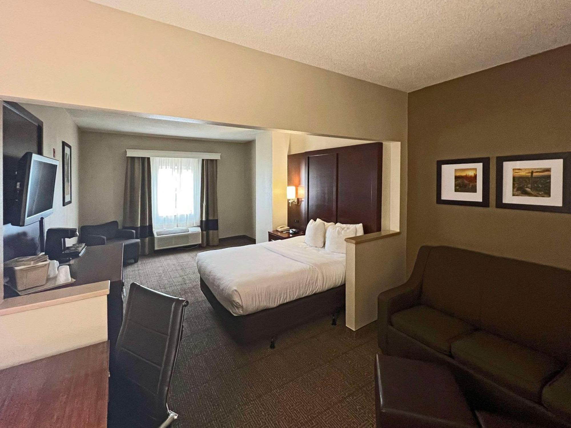 Comfort Sports Complex Hotel