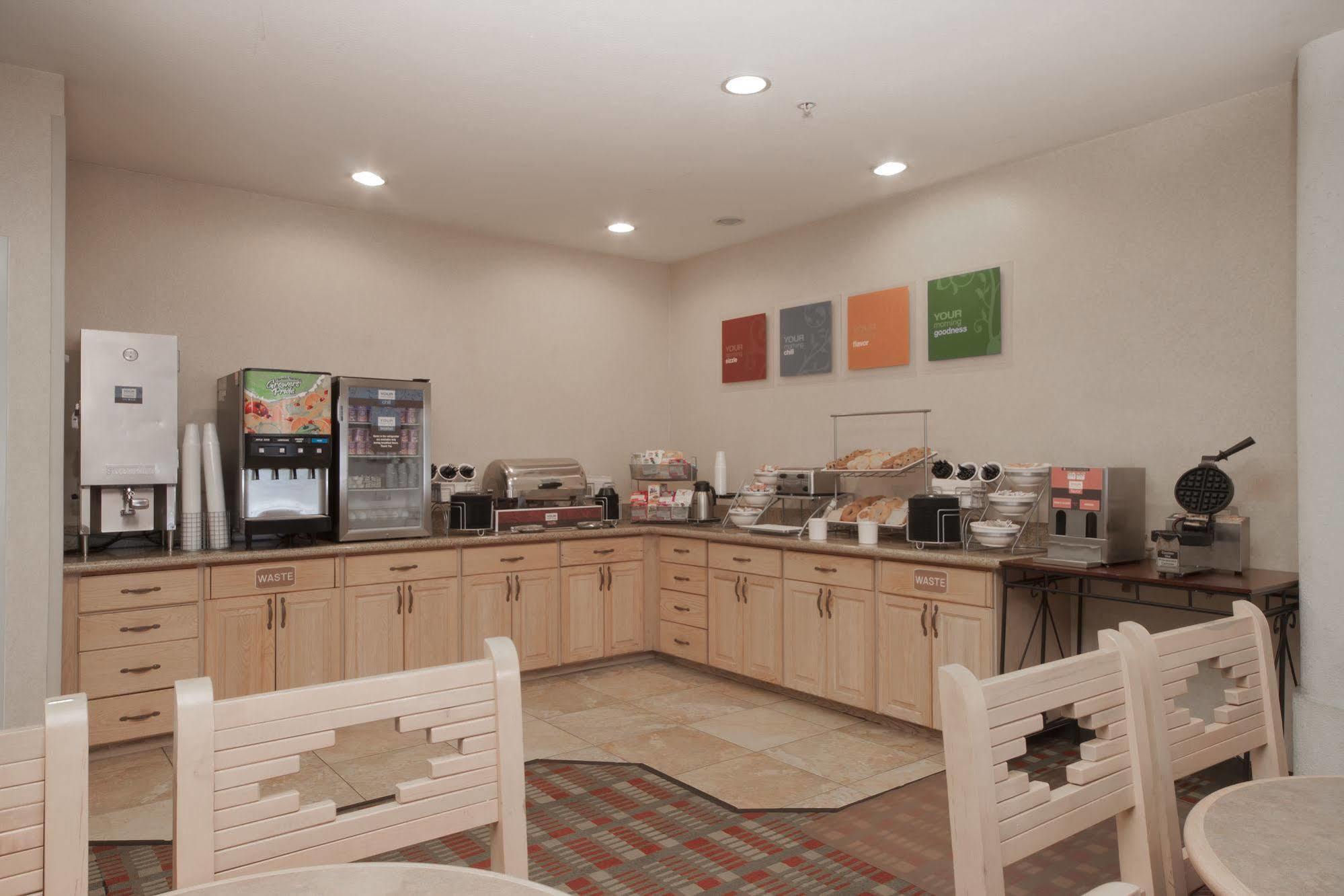 Comfort Sports Complex Hotel 2*