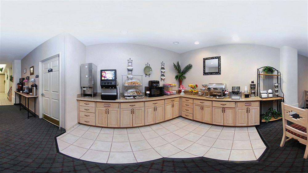 Hotel Comfort Sports Complex 2*